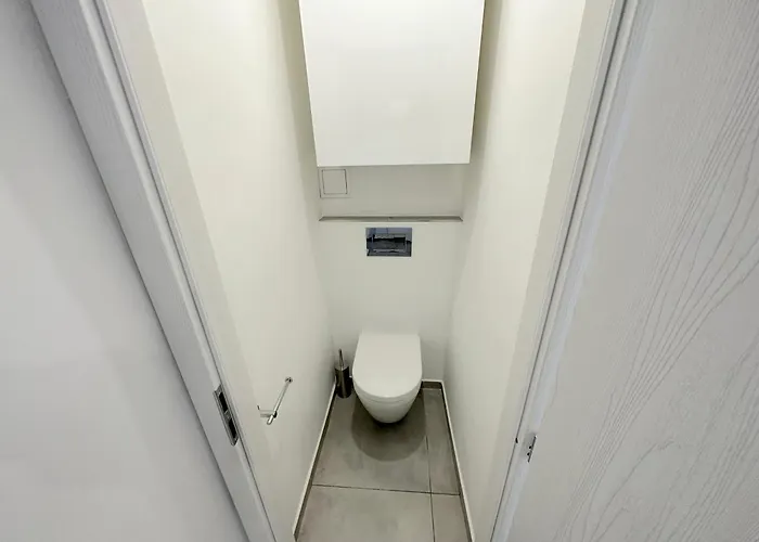 Krasny - Garzonka V Novom Meste S Terasou Appartement